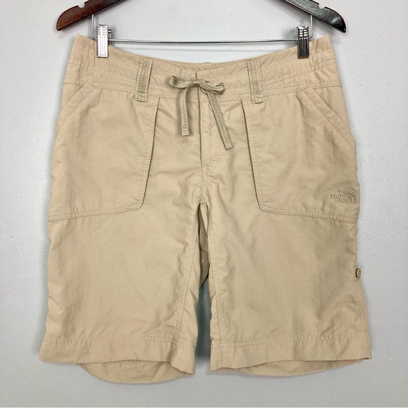 North Face Roll Tab Hiking Shorts Women’s Size 8 Nylon Water Resistant Outdoor - Picture 1 of 7